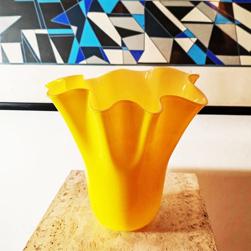 1970S Stunning Jacketed  Fazzoletto Vase in Murano Glass. Made in Italy