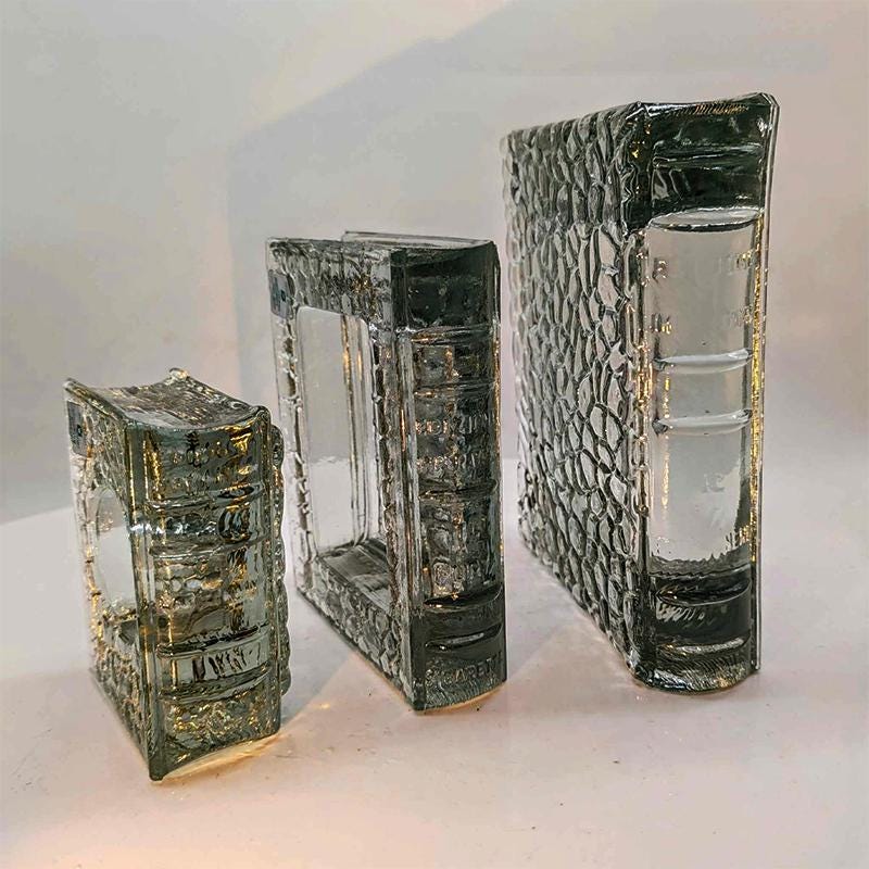 1970s very Rare Set of 3 Book shaped Ashtrays in Murano Glass  by Antonio Imperatore. Made in Italy.