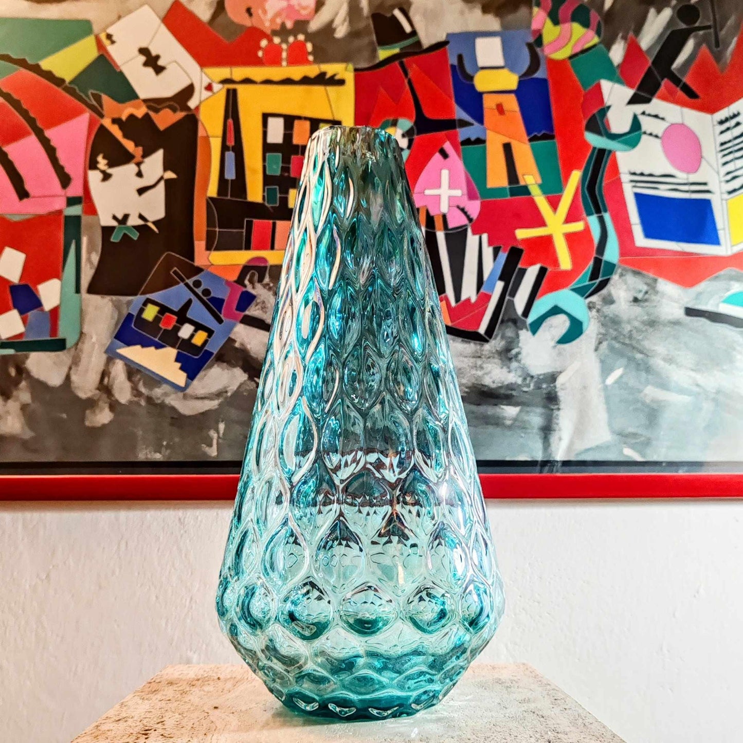 1960s Stunning Vase in Hand Blown Murano Glass. Made in Italy 35,5 cm h / 13.97 h inches