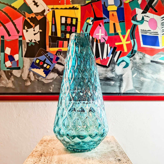 1960s Stunning Vase in Hand Blown Murano Glass. Made in Italy 35,5 cm h / 13.97 h inches