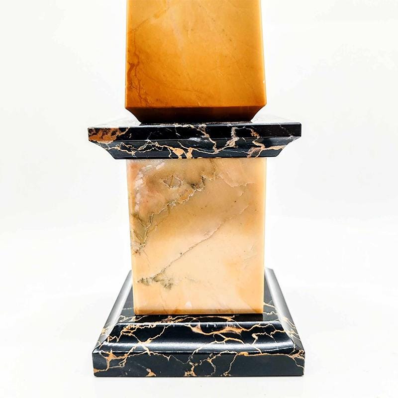 1970s Stunning Big Obelisk in Hand Carved Yellow Marble of Siena and Black Marble of Portoro. Made in Italy. 42,5 cm - 16.73 h inches.