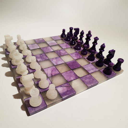 1970s Chess Set in Hand Carved Genuine  Alabaster of Volterra.  Transparent White and Purple - Made in Italy