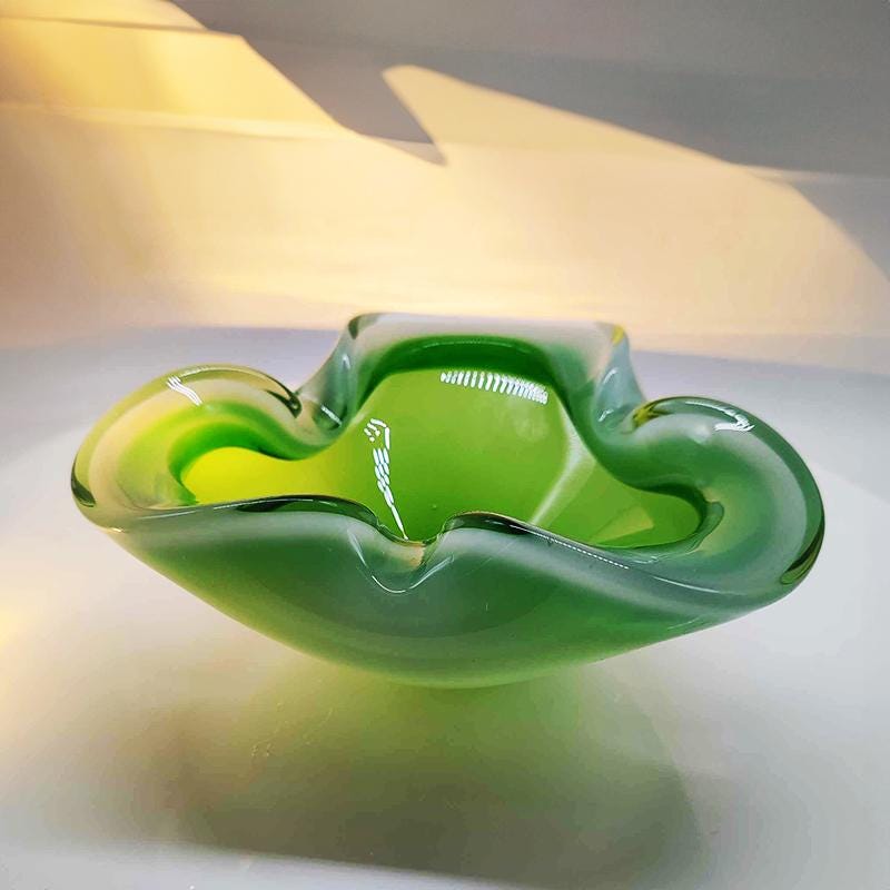1960s Big Ashtray or Catch-all in Murano Glass by Flavio Poli for Seguso. 18 cm - Made in Italy.