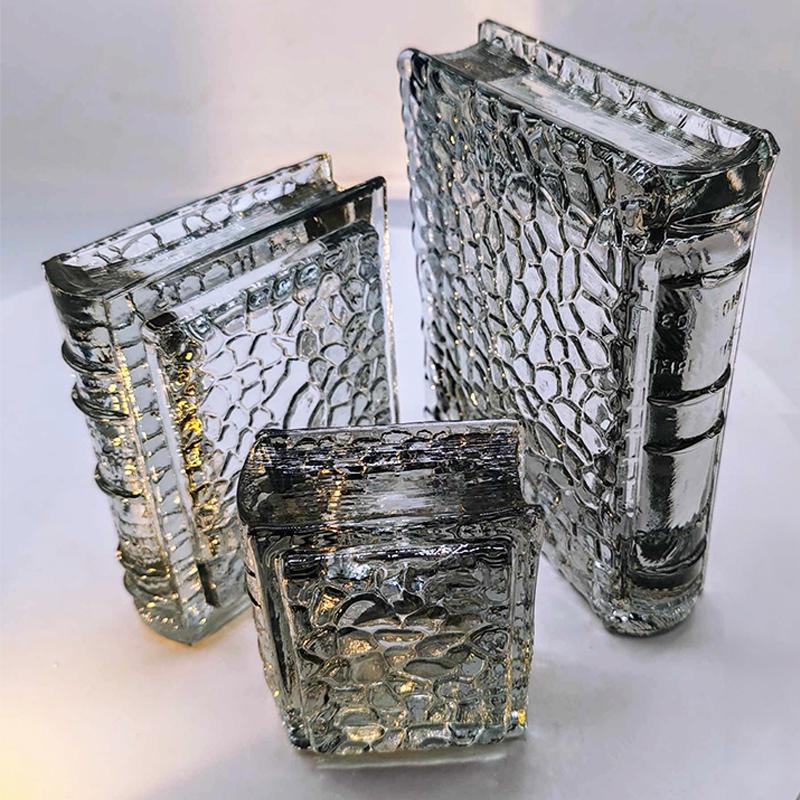 1970s very Rare Set of 3 Book shaped Ashtrays in Murano Glass  by Antonio Imperatore. Made in Italy.