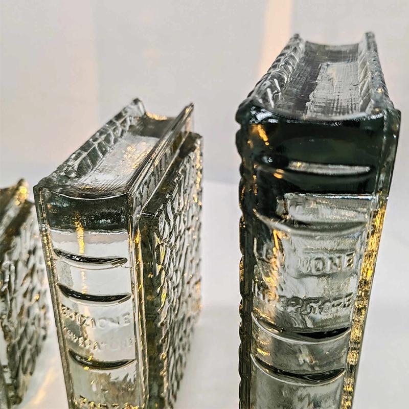 1970s very Rare Set of 3 Book shaped Ashtrays in Murano Glass  by Antonio Imperatore. Made in Italy.