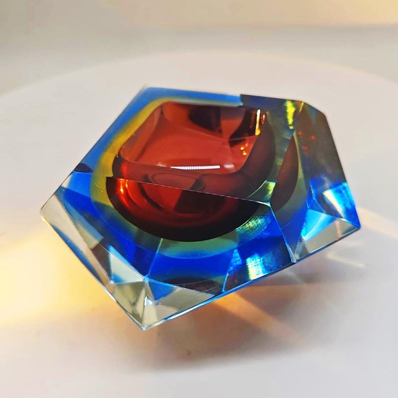 1960s Stunning Ashtray or Catch-all in Murano Glass by Flavio Poli for Seguso. Made in Italy