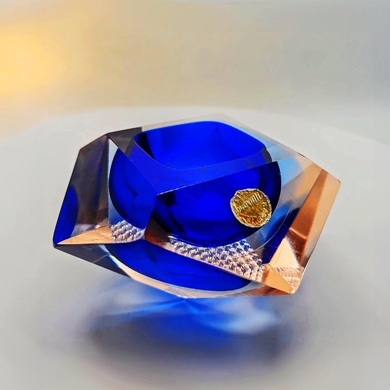 1960s Stunning Ashtray in Murano Glass by Flavio Poli for Seguso. Made in Italy.