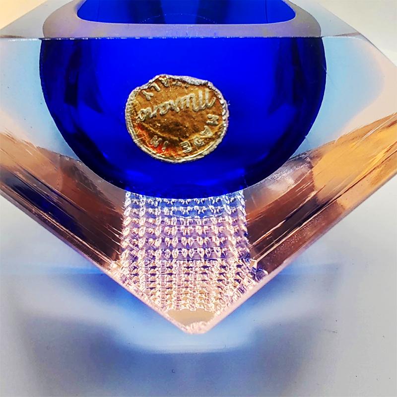 1960s Stunning Ashtray in Murano Glass by Flavio Poli for Seguso. Made in Italy.