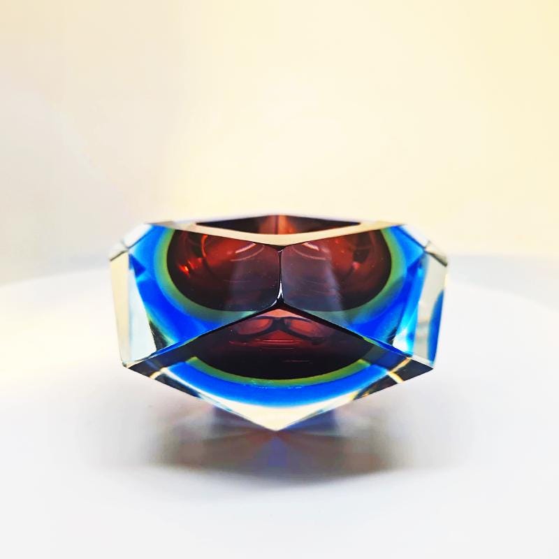 1960s Stunning Ashtray or Catch-all in Murano Glass by Flavio Poli for Seguso. Made in Italy