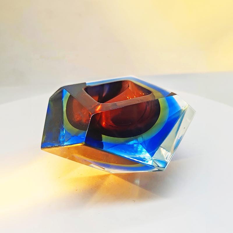 1960s Stunning Ashtray or Catch-all in Murano Glass by Flavio Poli for Seguso. Made in Italy