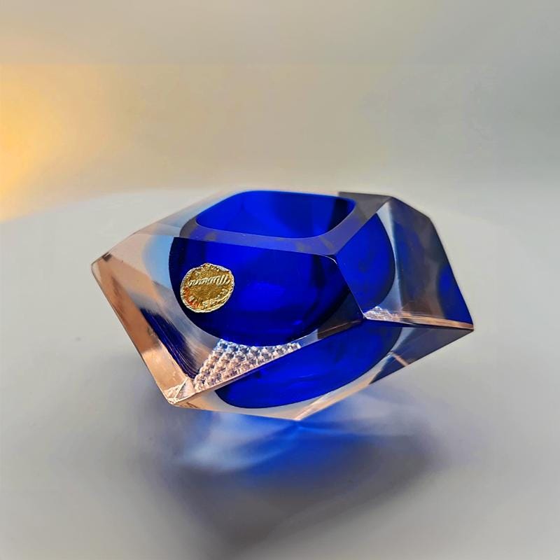 1960s Stunning Ashtray in Murano Glass by Flavio Poli for Seguso. Made in Italy.