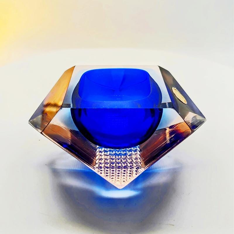 1960s Stunning Ashtray in Murano Glass by Flavio Poli for Seguso. Made in Italy.