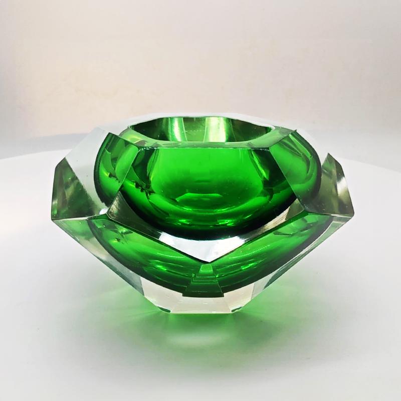 1960s Green Ashtray or Catch-all in Murano Glass by Flavio Poli for Seguso. Made in Italy.