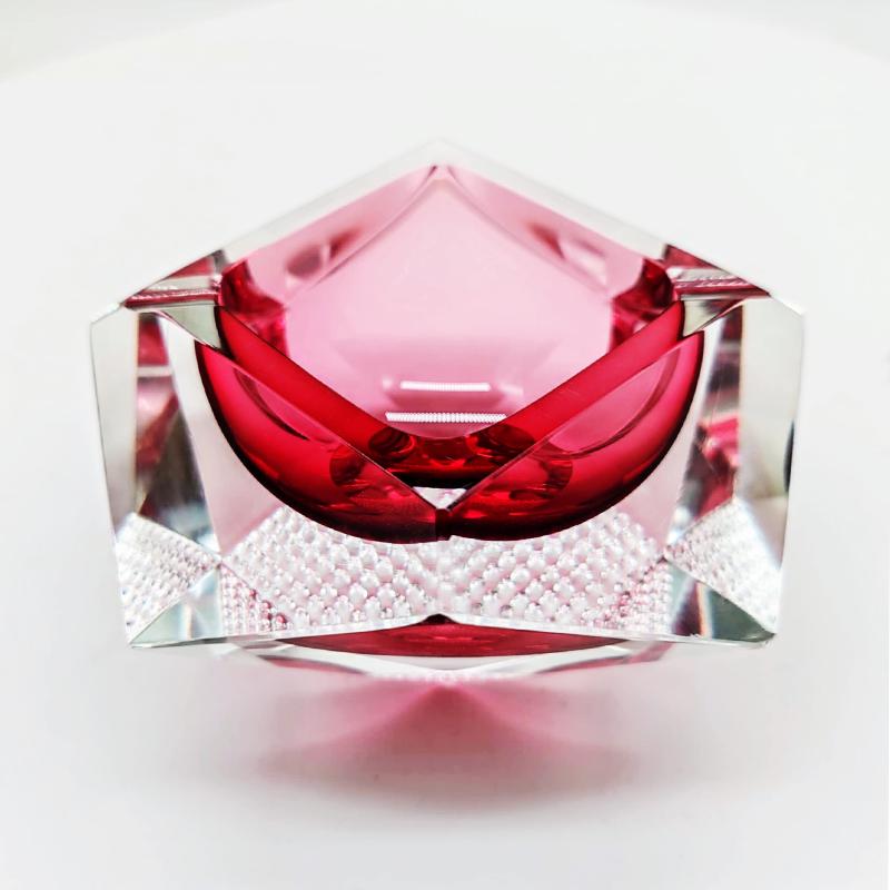 1960s Stunning Pink Ashtray or Catch-all in Murano Glass by Flavio Poli for Seguso.