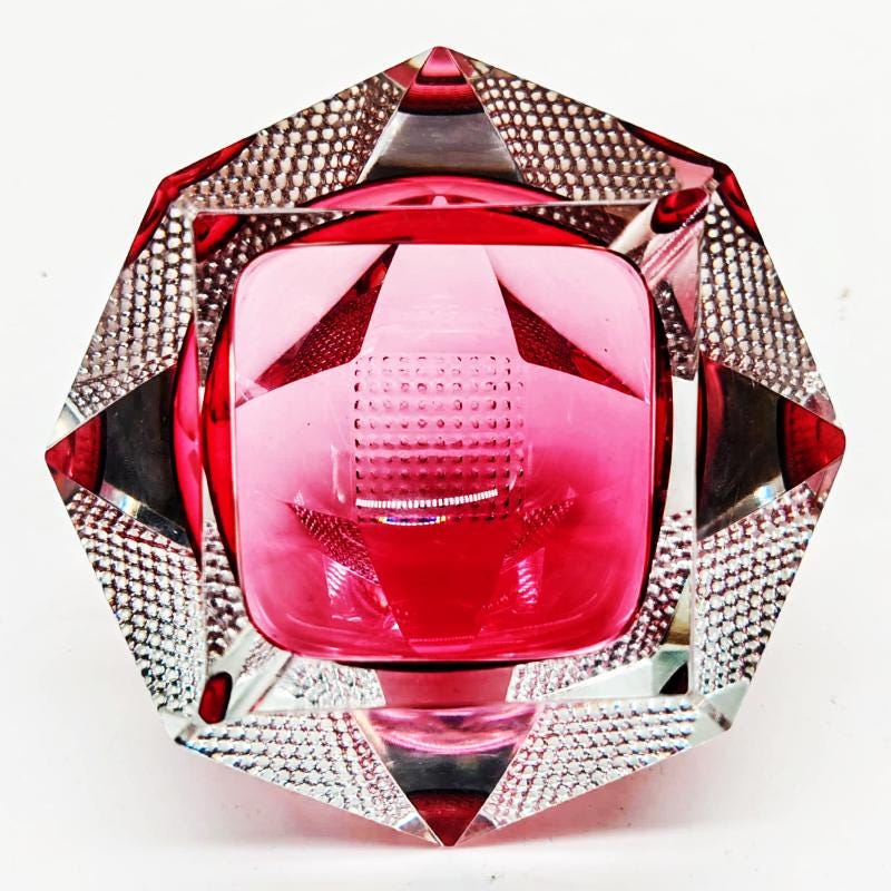 1960s Stunning Pink Ashtray or Catch-all in Murano Glass by Flavio Poli for Seguso.