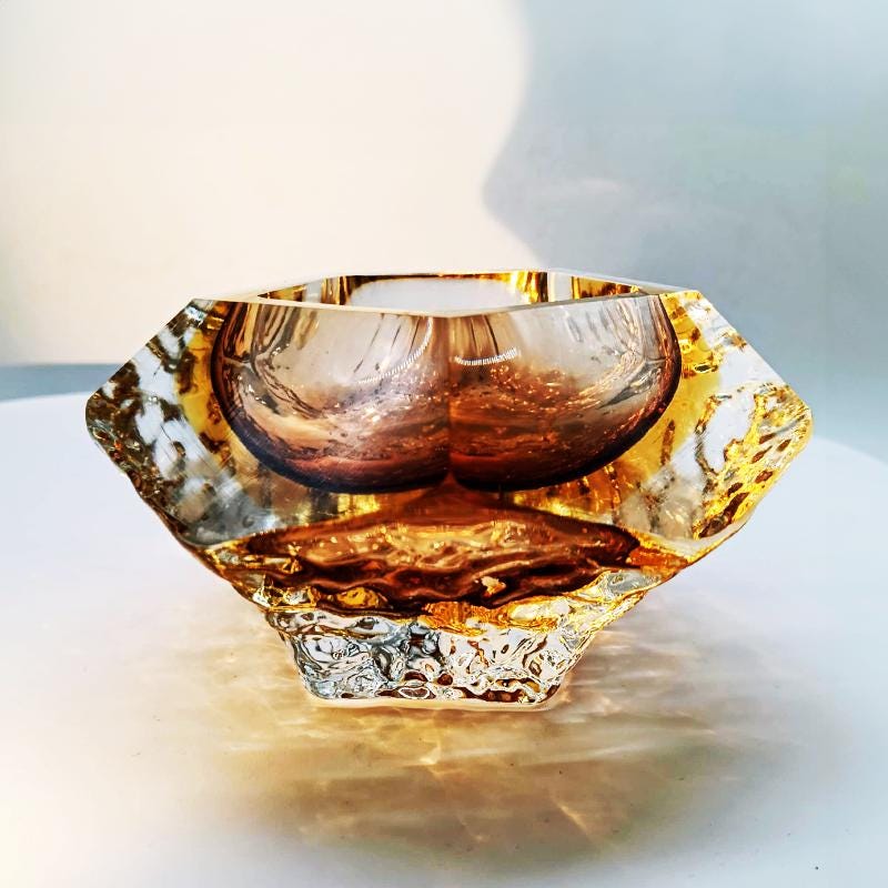 1960s Stunning Ashtray or Catch-all in Murano Glass by Flavio Poli for Seguso. Made in Italy.