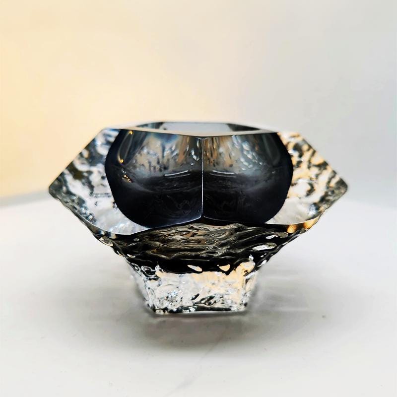 1960s Stunning Ashtray or Catch-all in Murano Glass by Flavio Poli for Seguso. Made in Italy.