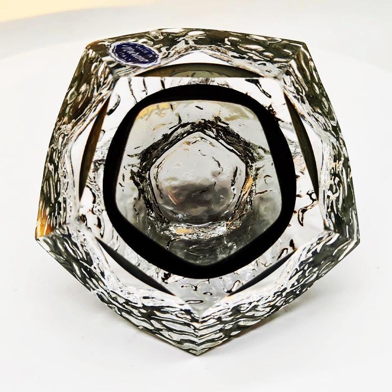 1960s Stunning Ashtray or Catch-all in Murano Glass by Flavio Poli for Seguso. Made in Italy.