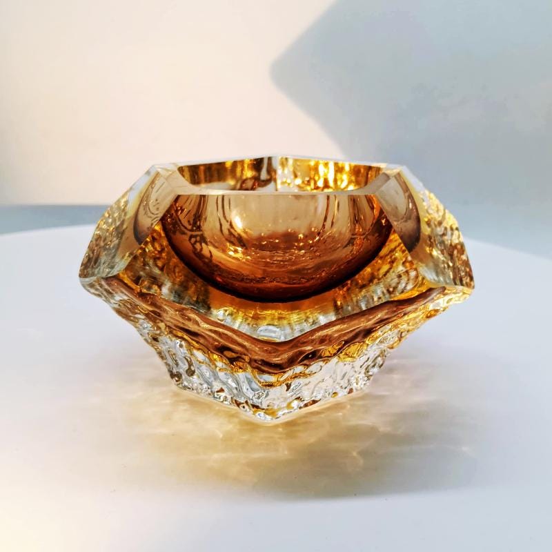 1960s Stunning Ashtray or Catch-all in Murano Glass by Flavio Poli for Seguso. Made in Italy.