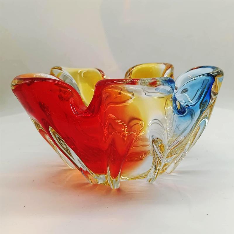 1960s Catch-all, Ashtray or Empty Pocket in Murano Glass. Made in Italy.