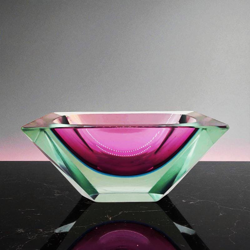 1960s Big Rare Pink  Multifaceted Rectangular Ashtray or Catch-all in Murano by Flavio Poli for Seguso. Made in Italy.