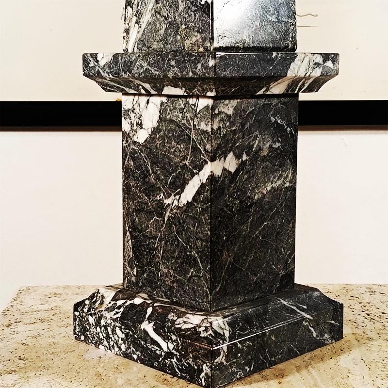 1960s Stunning very Big Hand-Carved Obelisk in Black Marble of Aquitaine. Made in Italy.  57 cm. h / 22.44 h inches