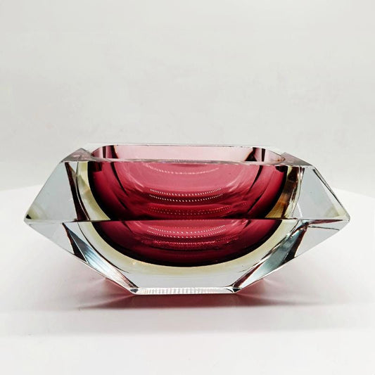 1960s  Purple Rectangular Multifaceted Ashtray or Catch-all in Murano Glass by Flavio Poli for Seguso. Made in Italy.