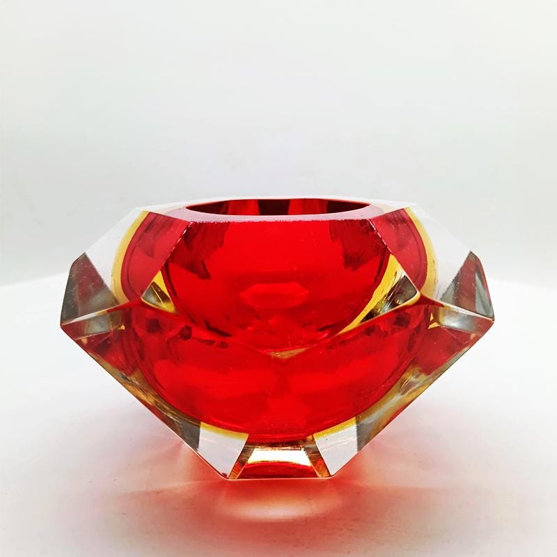 1960s Ashtray or Catch-all in Murano Glass by Flavio Poli for Seguso. Made in Italy.