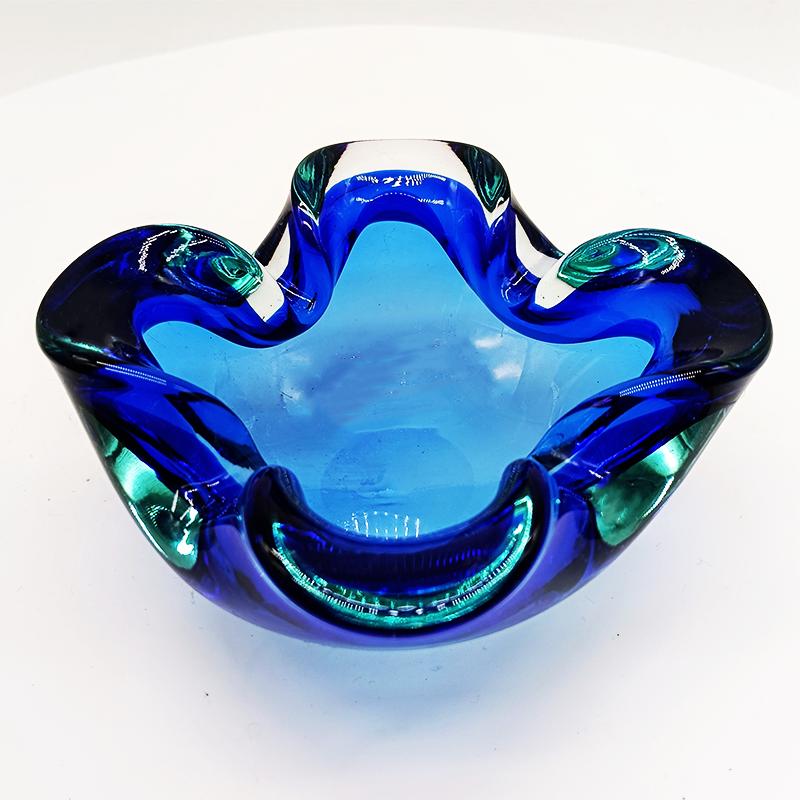 1960s Blue Ashtray or Catch-all in Murano Glass by Flavio Poli for Seguso. Made in Italy.