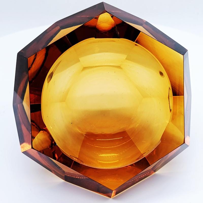 1960s Amber Multifaceted Ashtray or Catch-all in Murano Glass. Made in Italy.