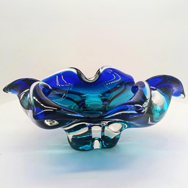 1960s Big Ashtray or Catch-all in Murano Glass. Made in Italy.