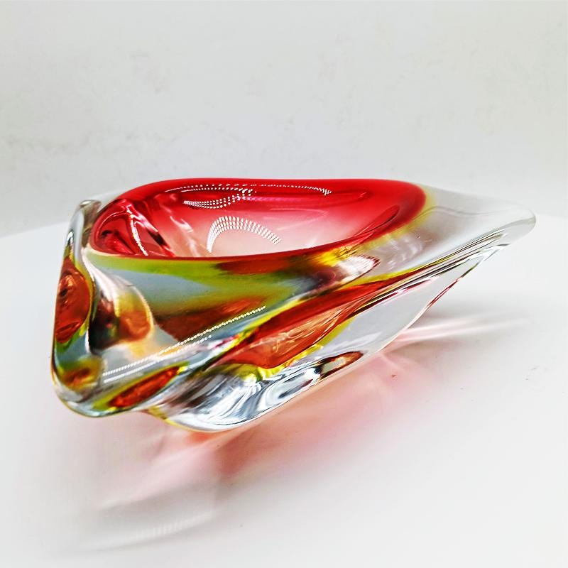1960s Stunnning Big Triangular Ashtray or Catch-all in Murano Glass. Made in Italy.