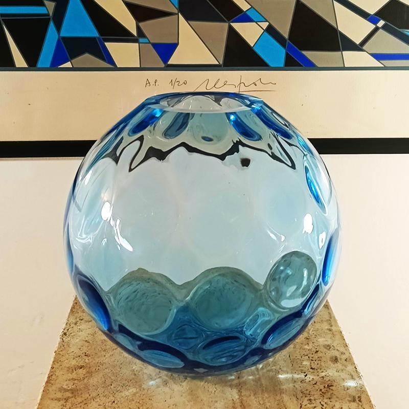 1970s Stunning Vase hand-worker in Murano Glass. Made in Italy