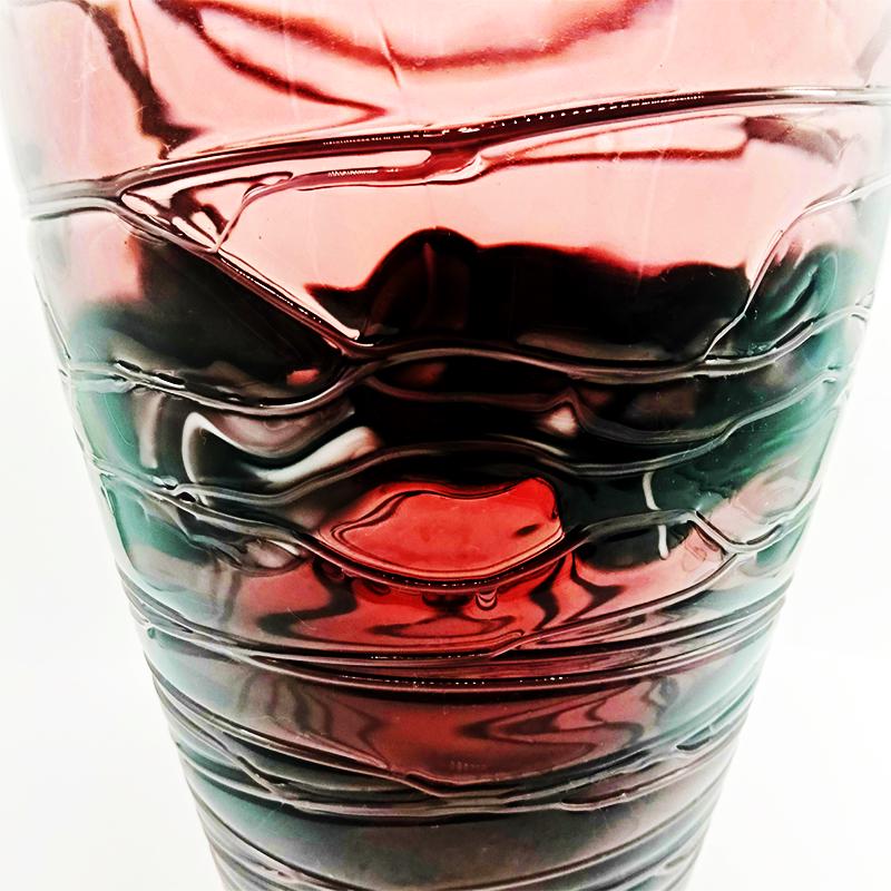 1970s Purple Vase in Hand Worked, Hand Blown Murano Glass - Made in Italy.