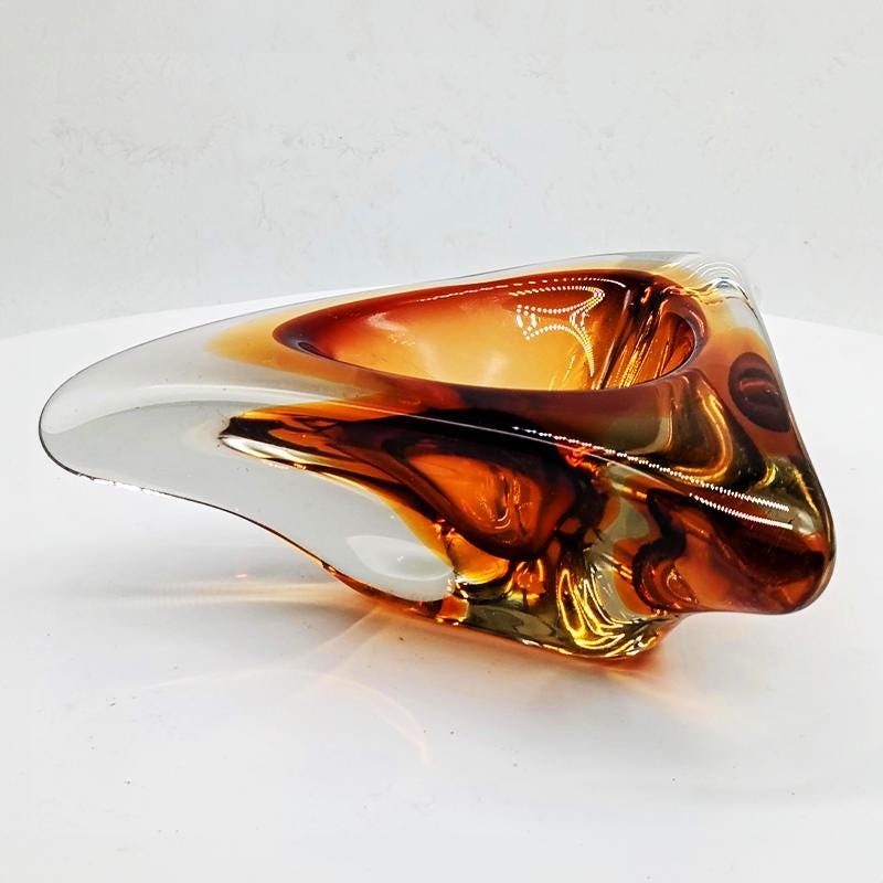1960s Stunnning Big Triangular Ashtray or Catch-all in Murano Glass. Made in Italy.