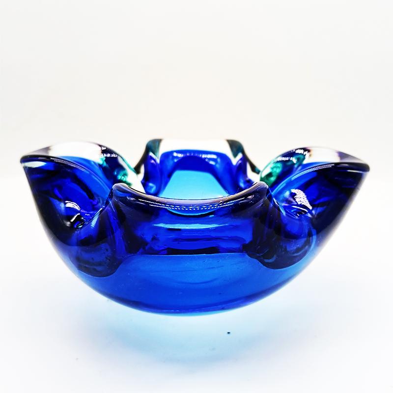 1960s Blue Ashtray or Catch-all in Murano Glass by Flavio Poli for Seguso. Made in Italy.