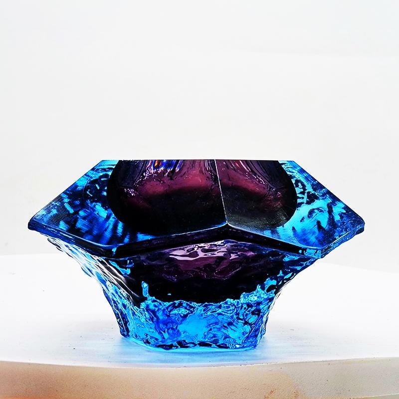 1960s Stunning Ashtray or Catch-all in Murano Glass by Flavio Poli for Seguso. Made in Italy.