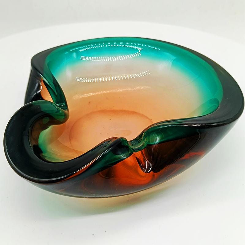 1960s Big Ashtray or Catch-all in Murano Glass by Flavio Poli for Seguso. Made in Italy.