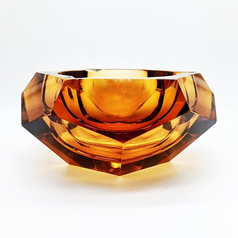 1960s Amber Multifaceted Ashtray or Catch-all in Murano Glass. Made in Italy.