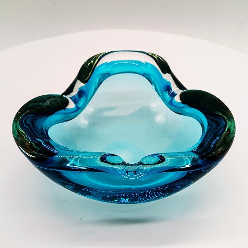 1960s Ligh Blue Ashtray or Catch-all in Murano Glass by Flavio Poli for Seguso. Made in Italy.