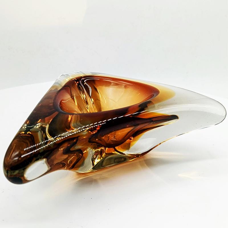 1960s Stunnning Big Triangular Ashtray or Catch-all in Murano Glass. Made in Italy.