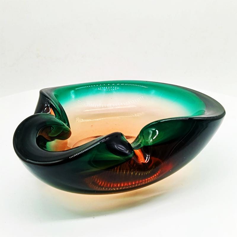1960s Big Ashtray or Catch-all in Murano Glass by Flavio Poli for Seguso. Made in Italy.