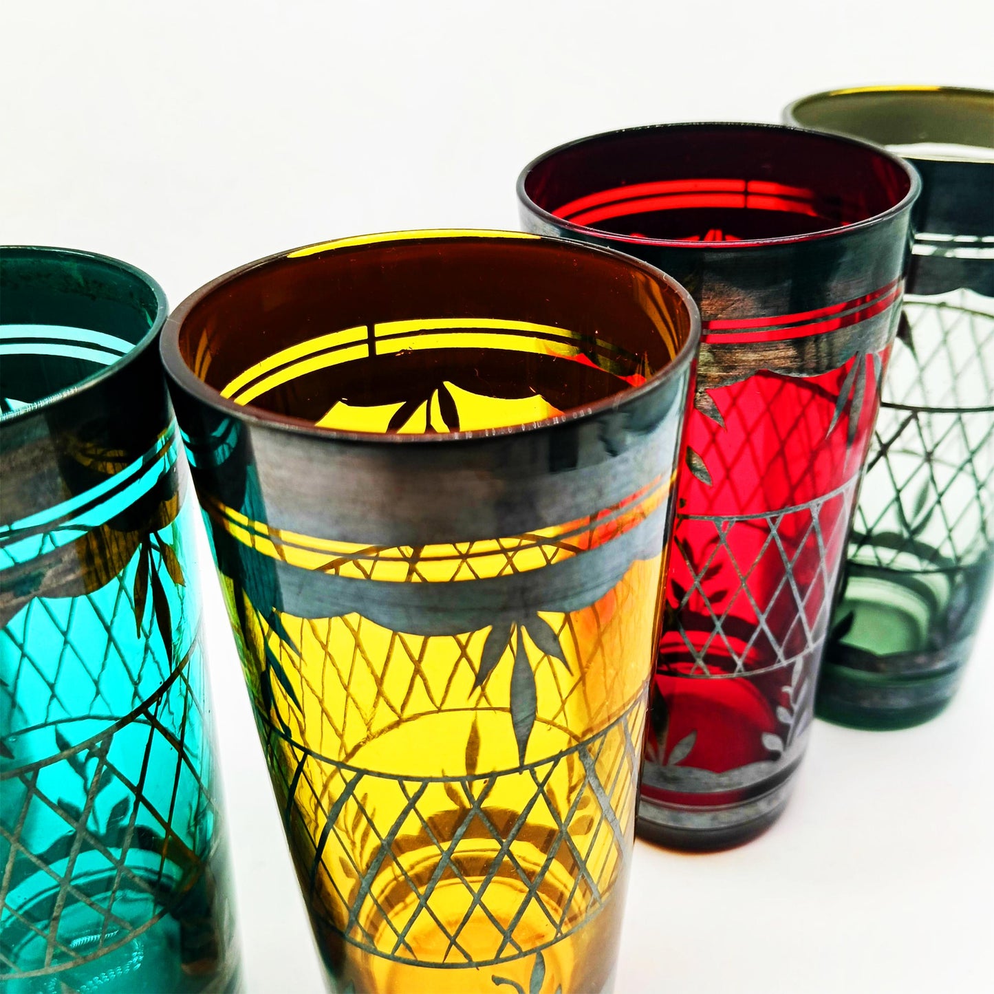 1950s Stunning Cocktail Shaker and 6 Glasses in Murano Glass with Silver trim. Made in Italy