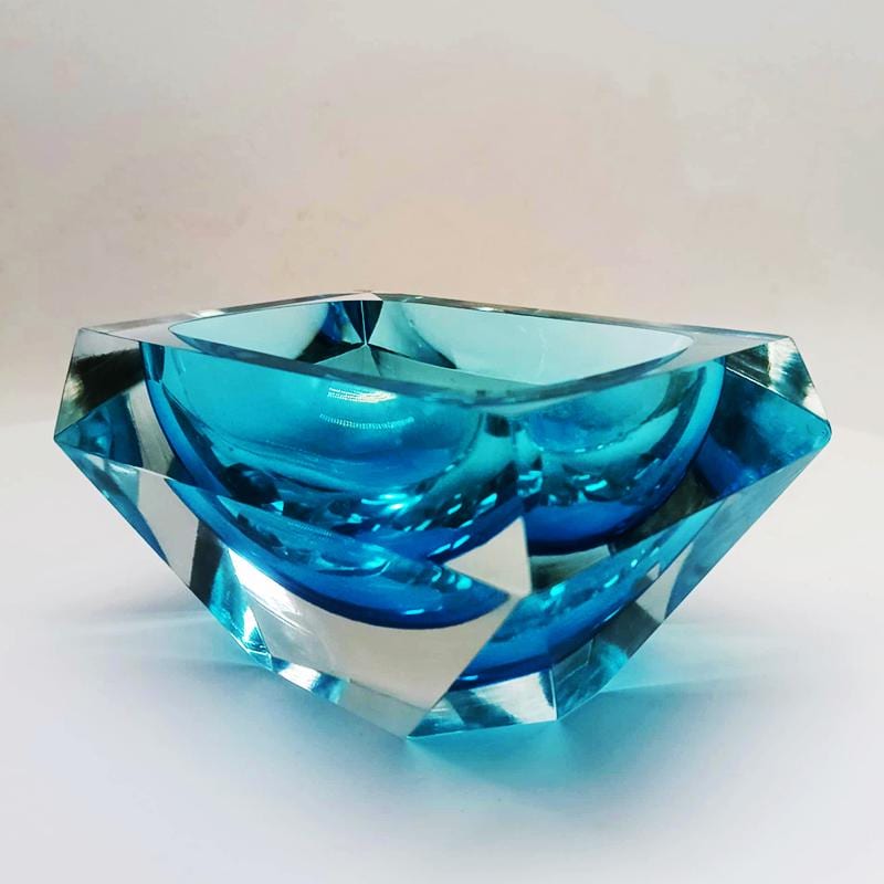 1960s Stunning Rectangular Multifaceted Ashtray or Catch-all in Murano Glass by Flavio Poli for Seguso. Made in Italy.