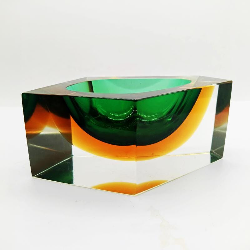 1960s Rare Multifaceted Asymmetrical  Ashtray or Catch-all in Murano Glass by Flavio Poli for Seguso. Made in Italy.