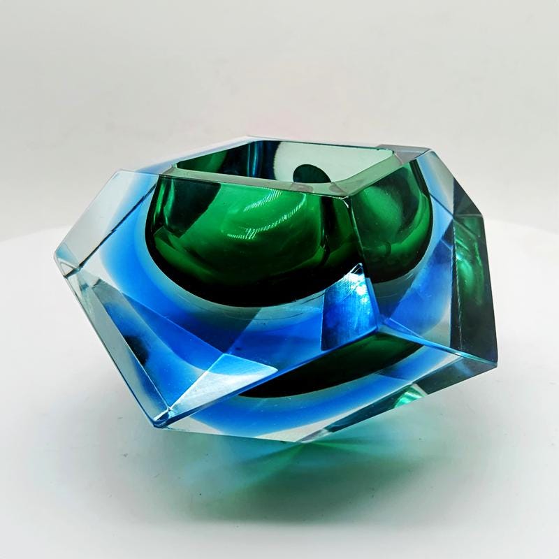 1960s Stunning Ashtray or Catch-all in Murano Glass by Flavio Poli for Seguso. Made in Italy - 14 cm.