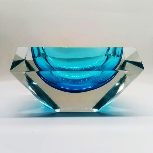 1960s Stunning Rectangular Multifaceted Ashtray or Catch-all in Murano Glass by Flavio Poli for Seguso. Made in Italy.