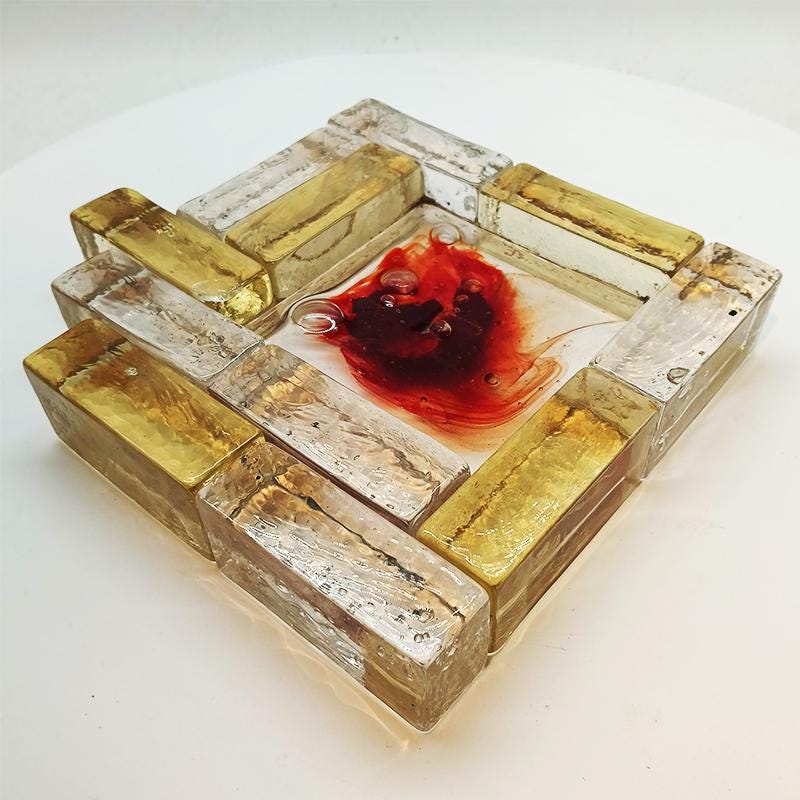 1950s Rare Big Ashtray / Sculpture in Hand Blown Artistic Murano Glass attributed to Toni Zuccheri.