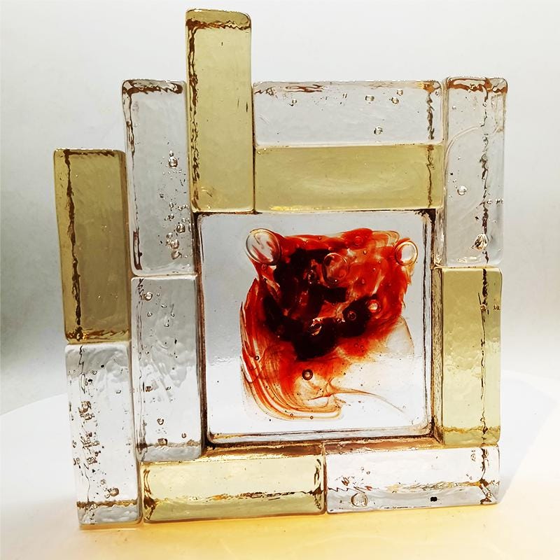 1950s Rare Big Ashtray / Sculpture in Hand Blown Artistic Murano Glass attributed to Toni Zuccheri.