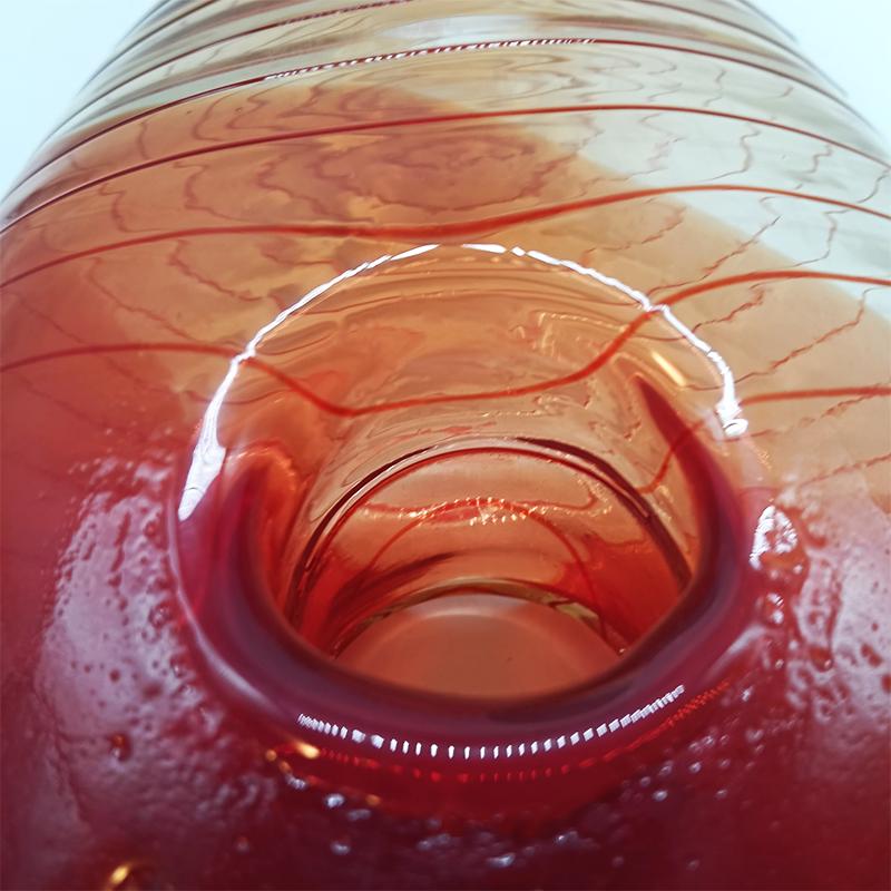 1970s Stunning Vase in hand-worked Murano Glass. Made in Italy.